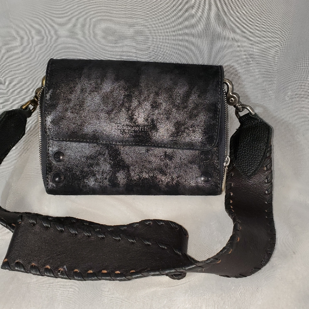 Hammit small bag with cross body  strap
